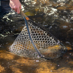 Karbonový podberák Nomad Yampa Hand Net 2.0 FISHPOND